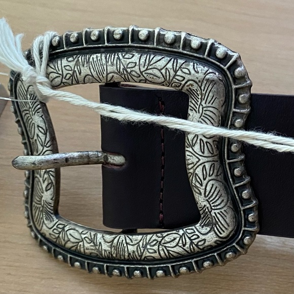 Leather Made in Italy dark brown belt silvertone buckle | Punto Fibbia | S - Picture 4 of 8